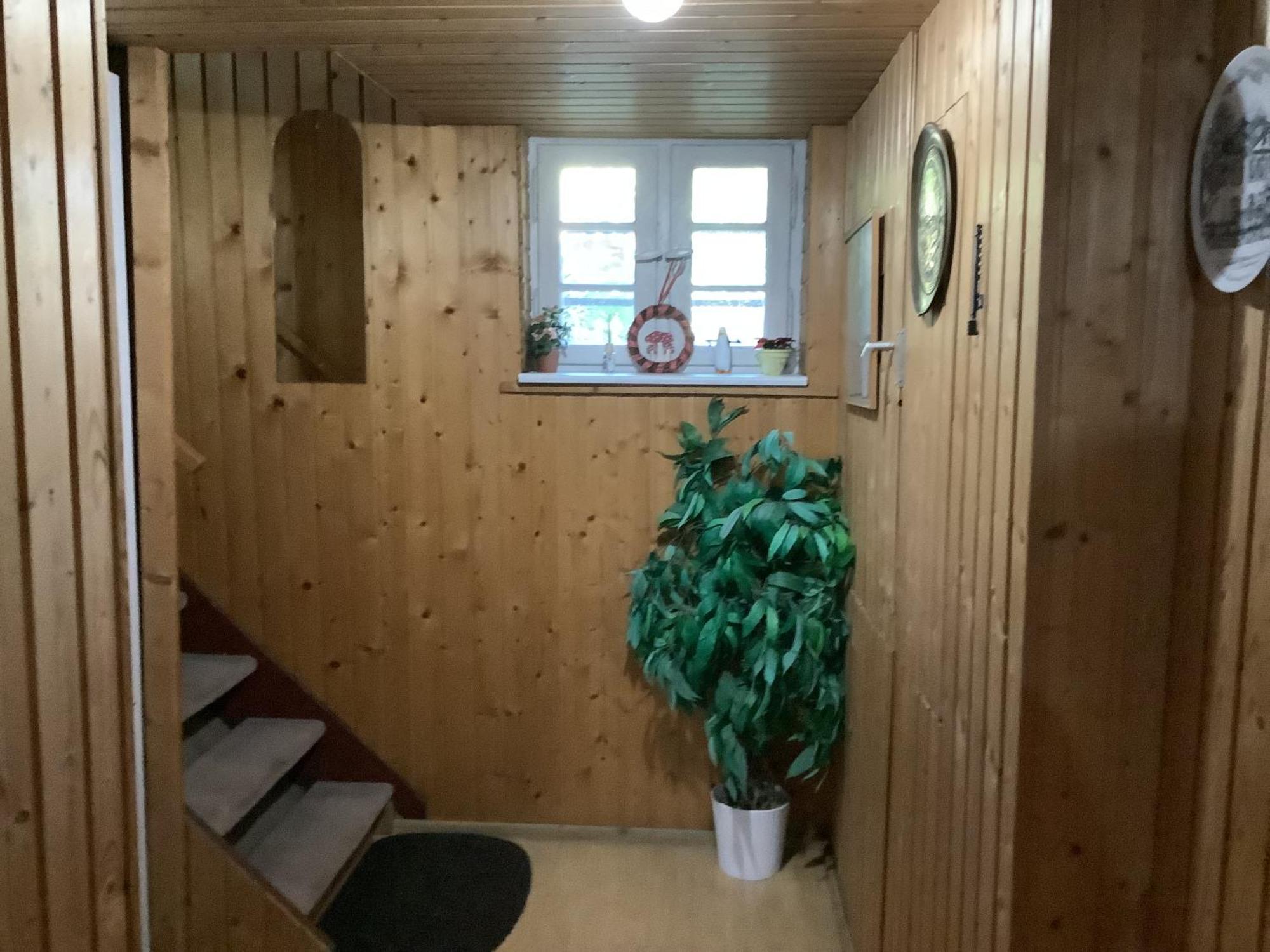 Schoenes Doppelbettzimmer Im Untergeschoss Inkl Parkplatz Nach Verfuegbarkeit Essen Luaran gambar